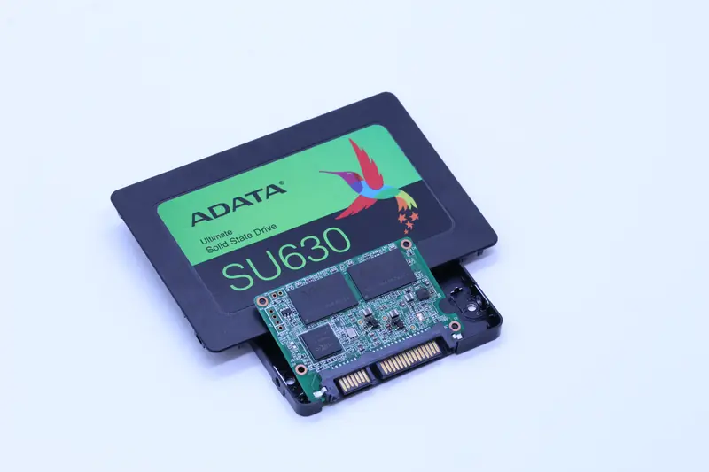 Architektura SATA SSD — NAND a Maxio řadič, klíč k záchraně dat z SSD